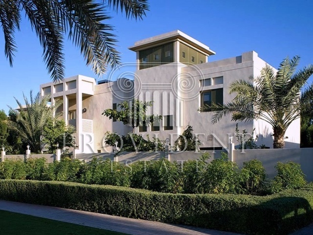 Al Hambra Villas, Emirates Hills